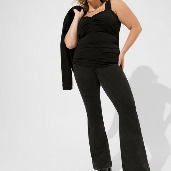 New Woman’s Plus size Pink Torrid long tight top with side ruching size 2X - Picture 3 of 8